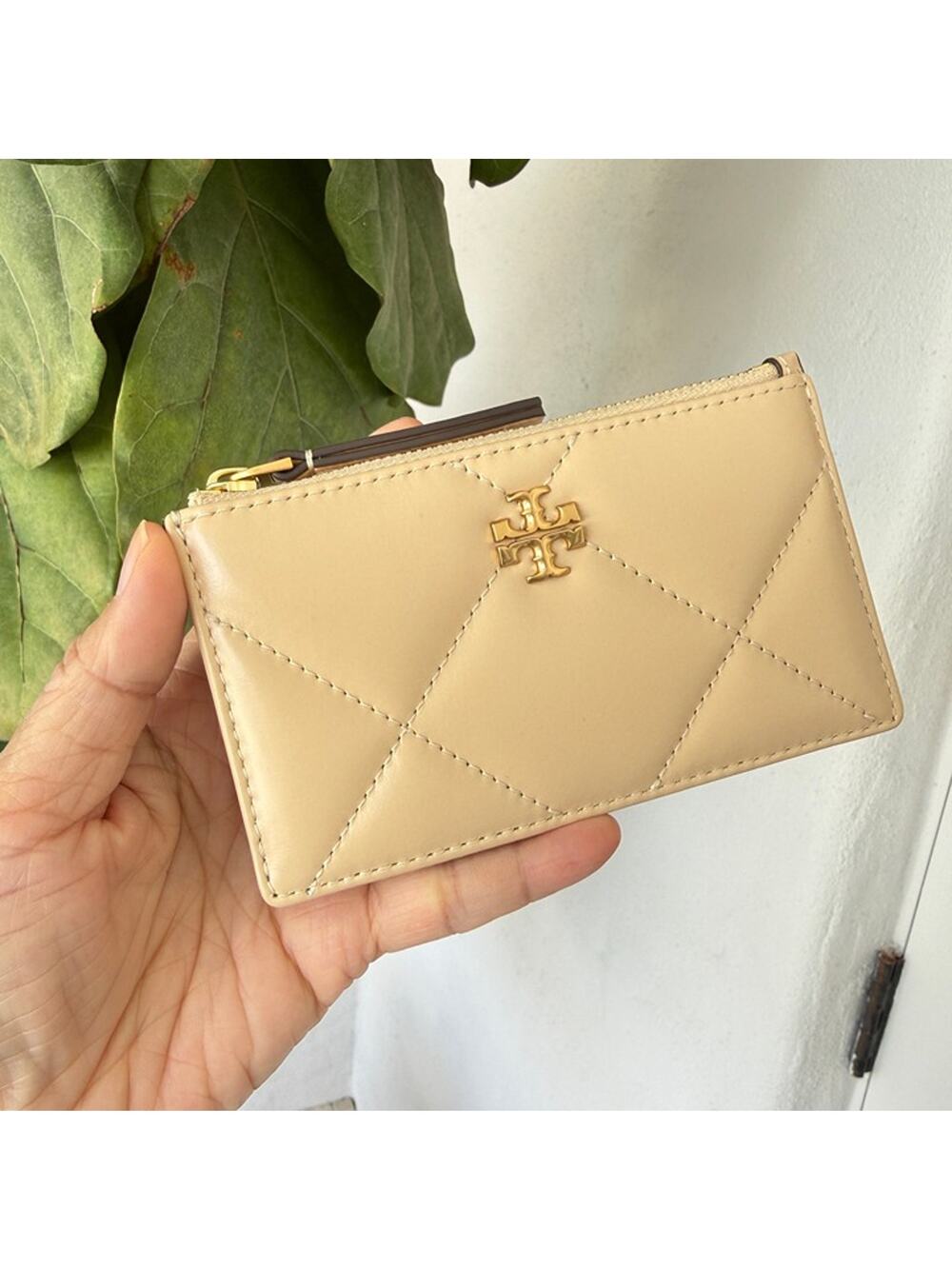 Tory Burch KIRA DIAMOND QUILT ZIP CARD CASE 158629 Vanilla Soft Serve $130